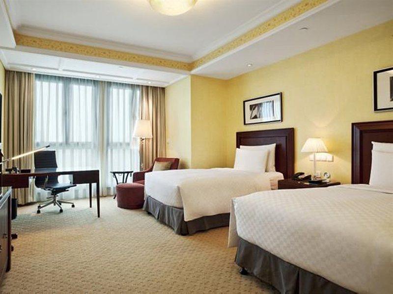 Parkline Century Park Hotel Shanghai Extérieur photo