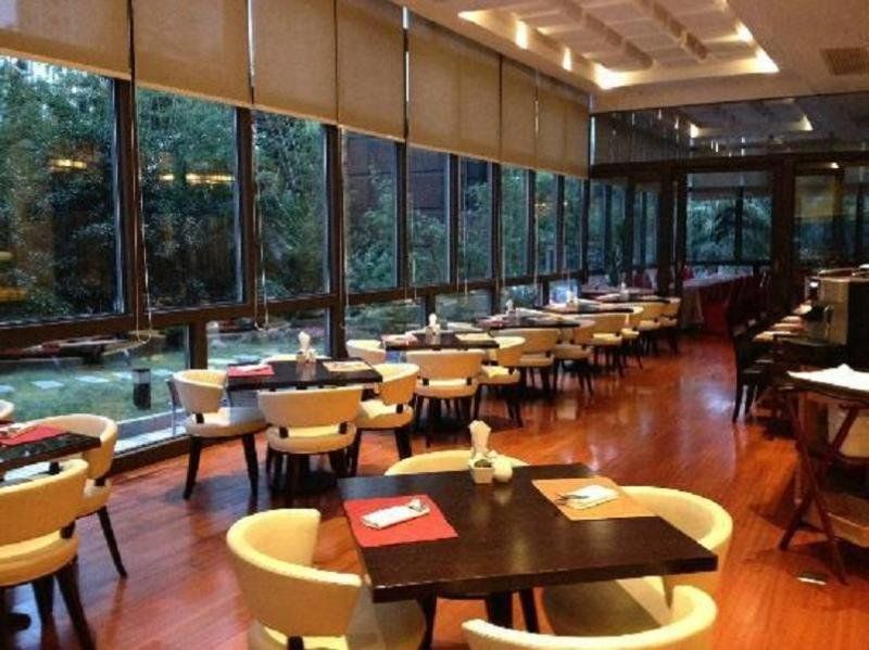 Parkline Century Park Hotel Shanghai Extérieur photo