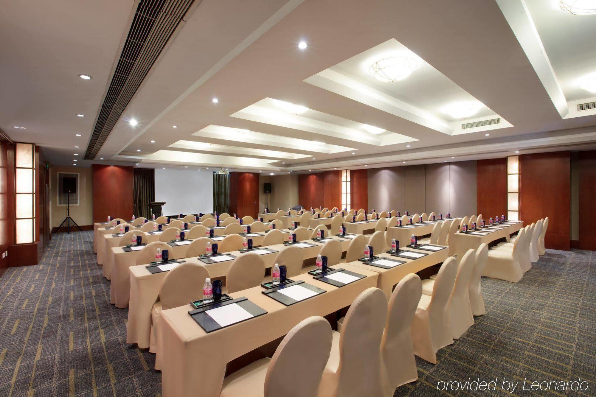Parkline Century Park Hotel Shanghai Extérieur photo